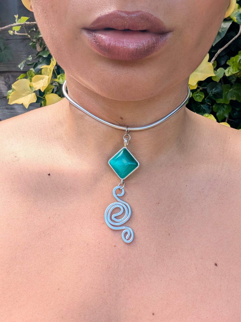 Emerald Spiral Choker