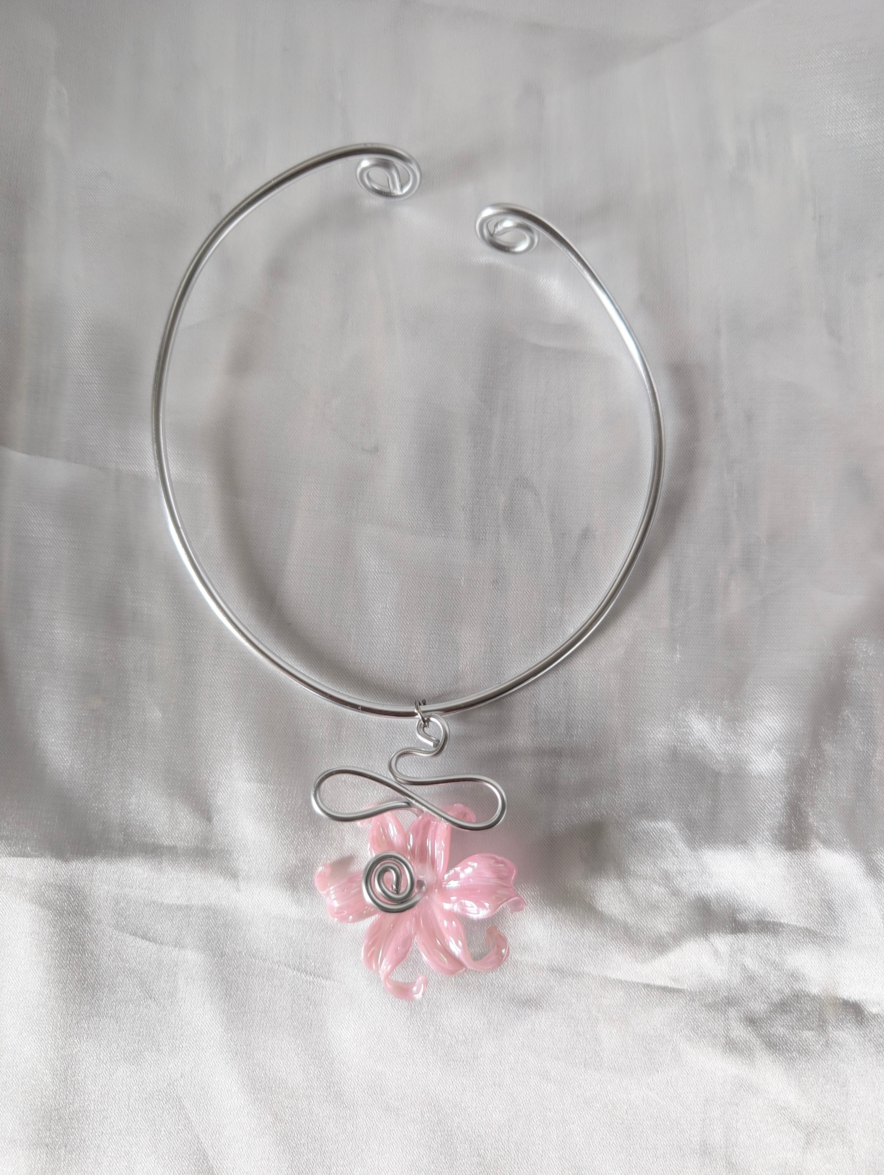 Handmade Flower Choker Necklace