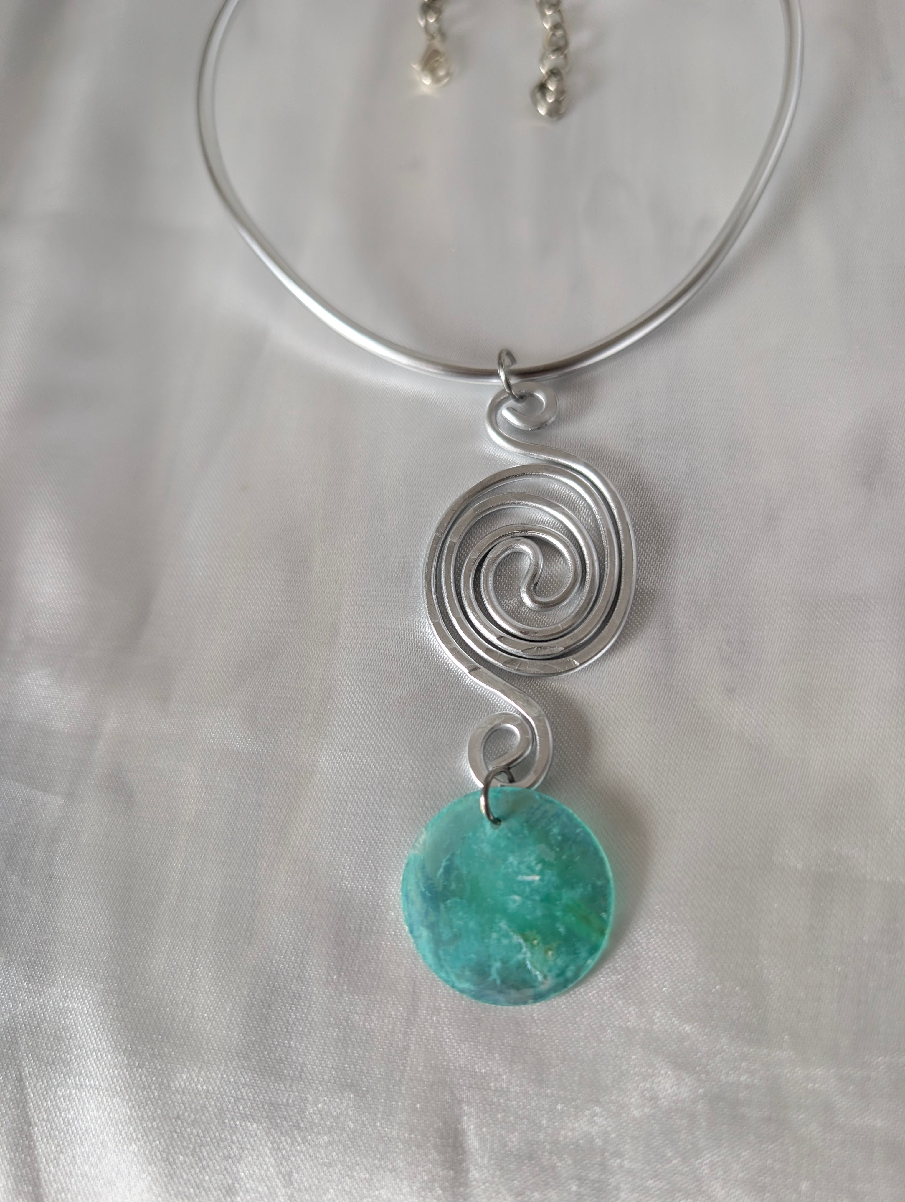 Spiral Tide Choker