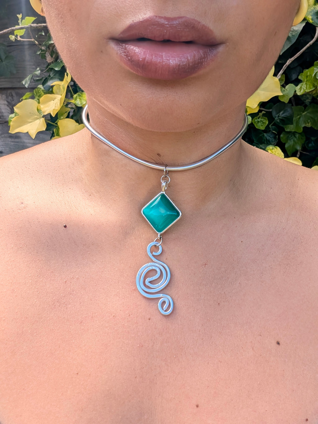 Emerald Spiral Choker